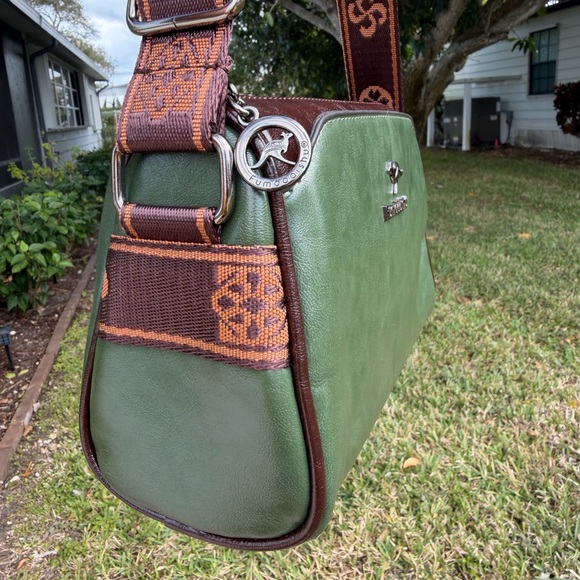 FUMDDAISHU FASHION Soft Leather Crossbody Versatile Boston Bag Green and Brown - Picture 6 of 16